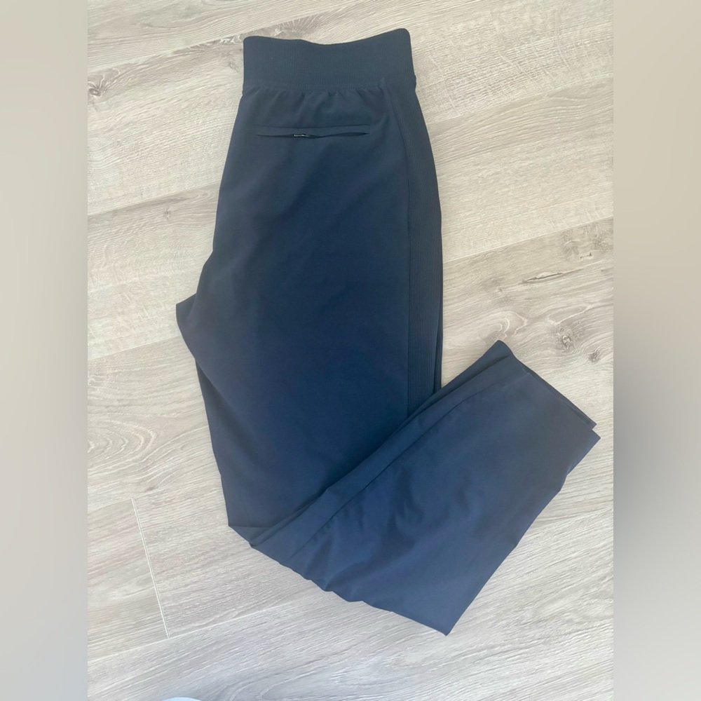 Athleta Brooklyn Ankle Pants size US6